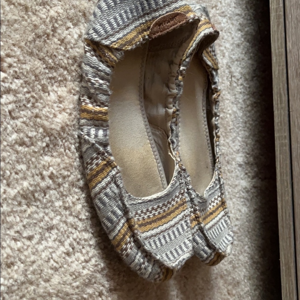 sanuks
